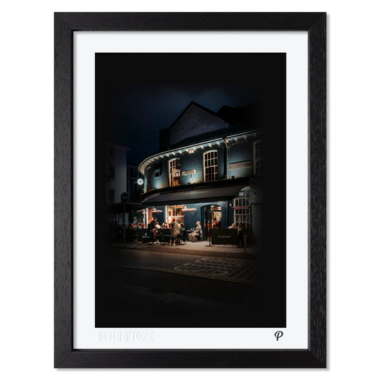 The Roundy Pub Print (Framed)